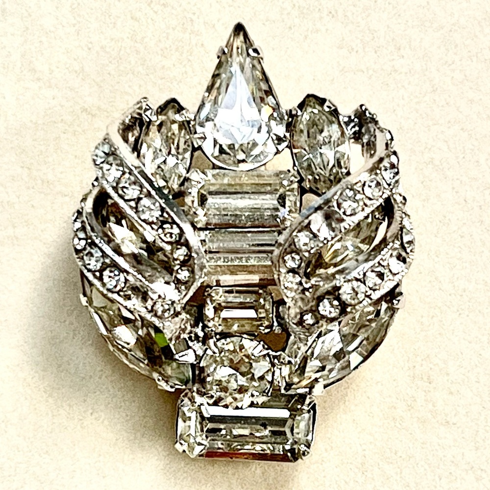 Vintage Eisenberg Gorgeous Rhinestone Brooch